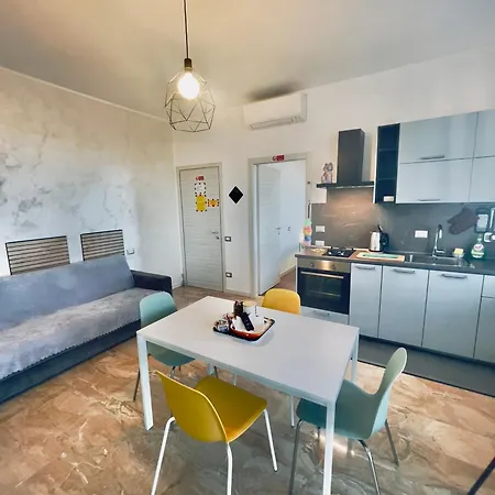 Smart Design Station Apartment Bergamo